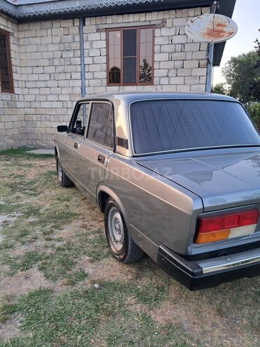 LADA (VAZ) 2107-4