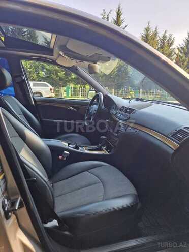 Mercedes E 220-8