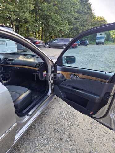 Mercedes E 220-5