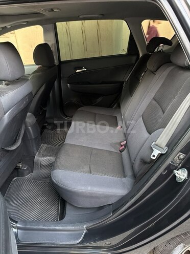 Hyundai i30-8
