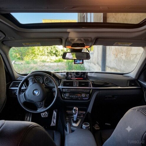 BMW 320d-4
