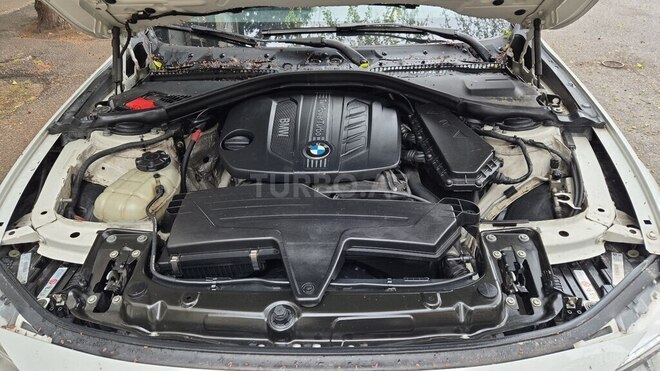 BMW 320d-9