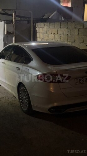 Ford Mondeo-13
