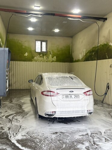 Ford Mondeo-12