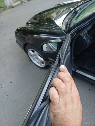 Mercedes E 240-2
