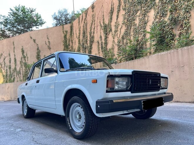 LADA (VAZ) 2107-4