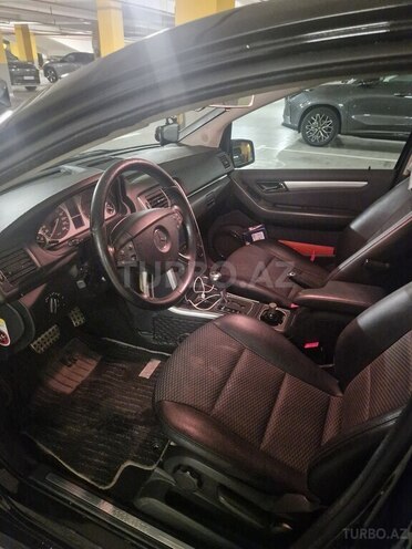 Mercedes B 180-7