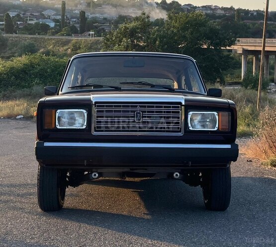 LADA (VAZ) 2107-1