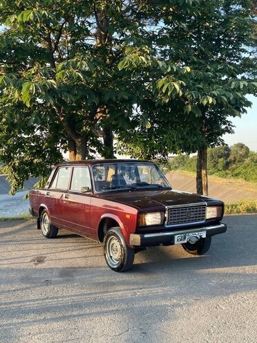 LADA (VAZ) 2107-10