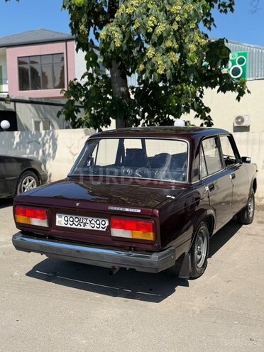 LADA (VAZ) 2107-17
