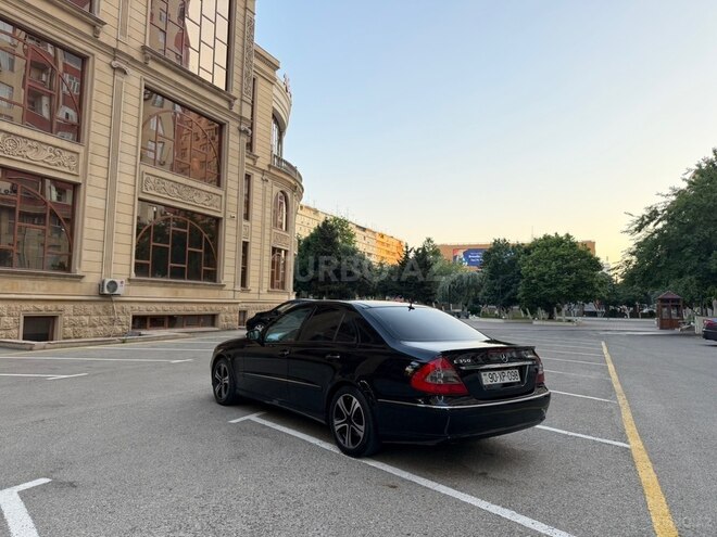 Mercedes E 350-7