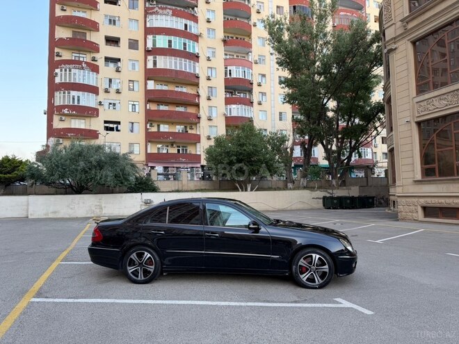 Mercedes E 350-13