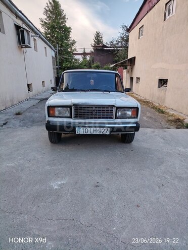 LADA (VAZ) 2107-1