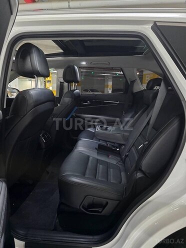 Kia Sorento-18