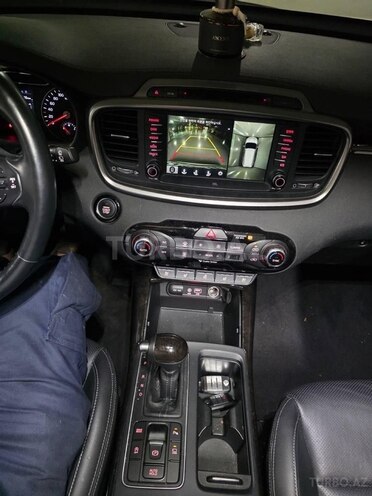 Kia Sorento-7
