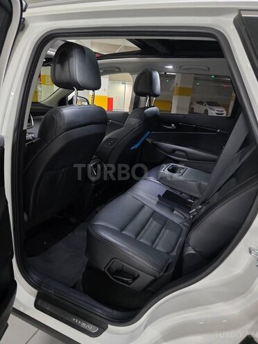 Kia Sorento-16