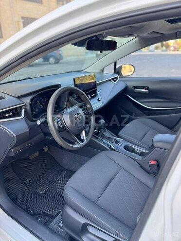 Toyota Corolla-11