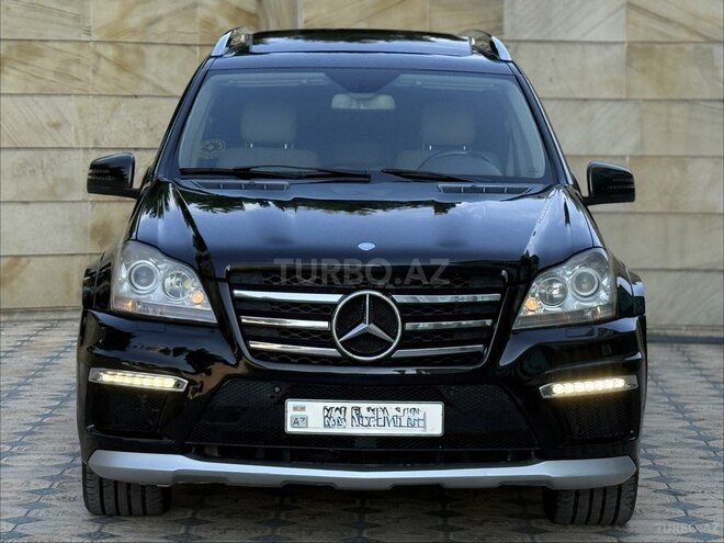 Mercedes GL 550 4MATIC-4