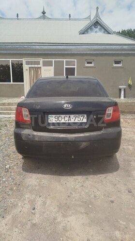 Kia Rio-3