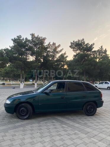 Opel Astra-2