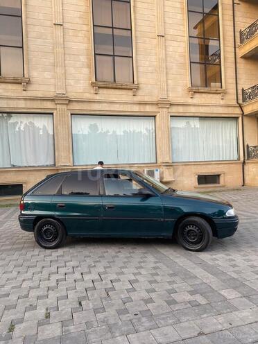 Opel Astra-4