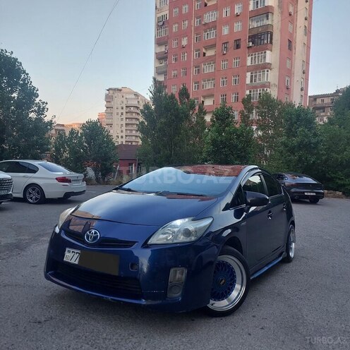 Toyota Prius-1