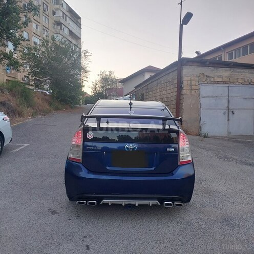 Toyota Prius-3