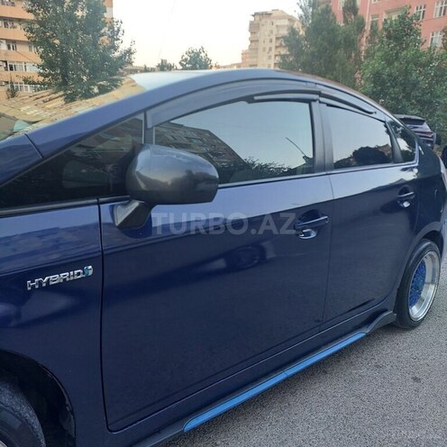 Toyota Prius-6