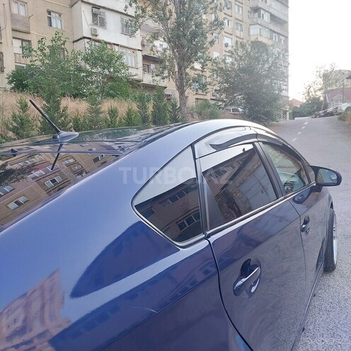 Toyota Prius-9
