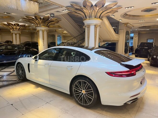 Porsche Panamera 4 Executive-6
