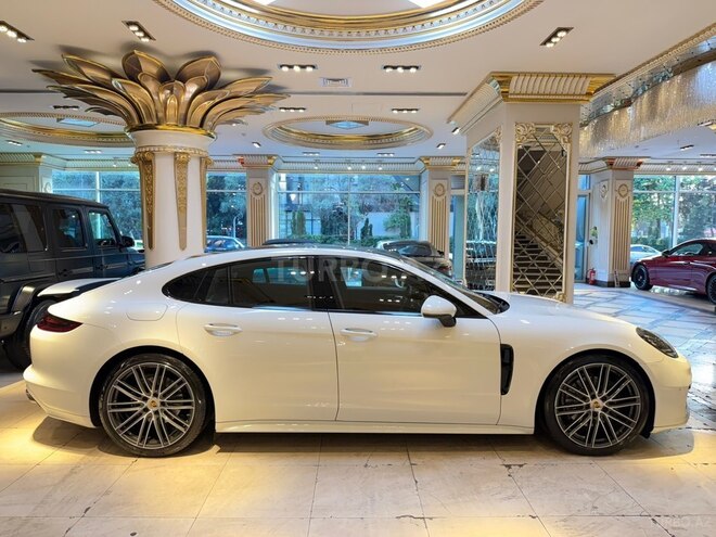 Porsche Panamera 4 Executive-5