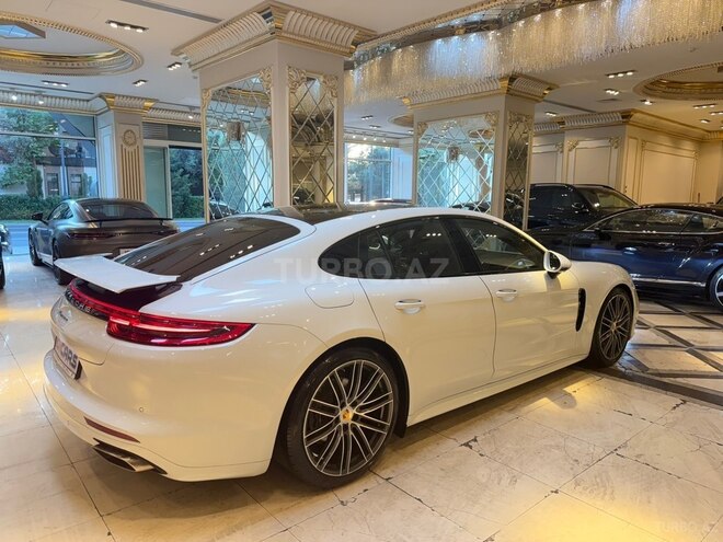 Porsche Panamera 4 Executive-7