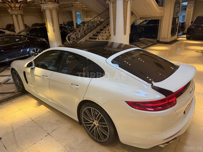 Porsche Panamera 4 Executive-9