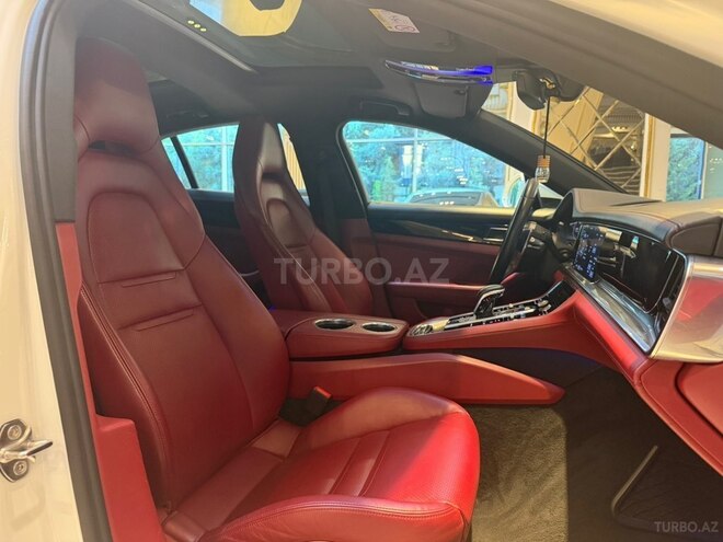Porsche Panamera 4 Executive-13