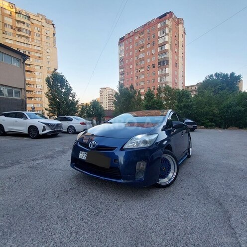 Toyota Prius-19
