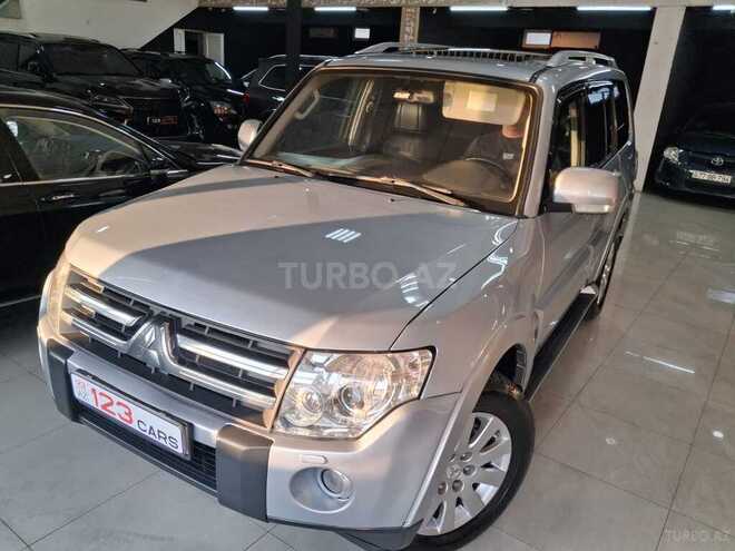 Mitsubishi Pajero-5