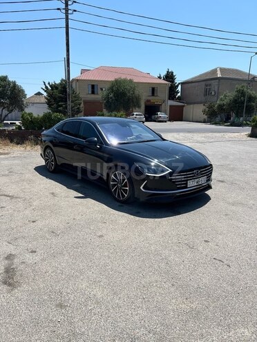 Hyundai Sonata-1