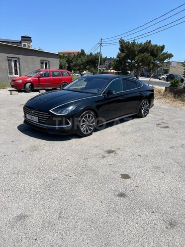 Hyundai Sonata-2