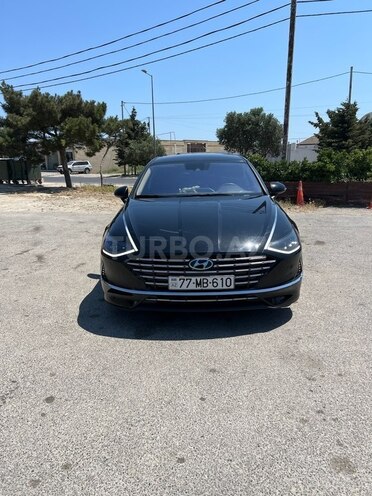 Hyundai Sonata-4