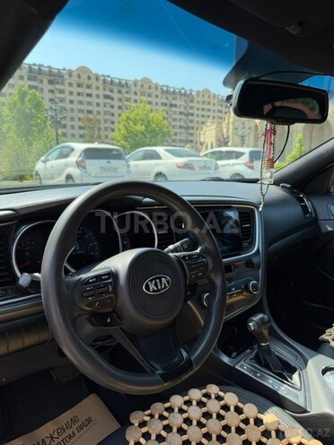 Kia Optima-3
