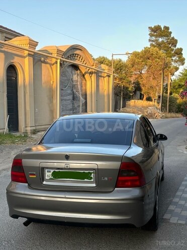 Opel Vectra-2