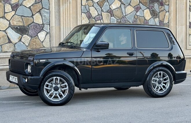 LADA (VAZ) Niva-11