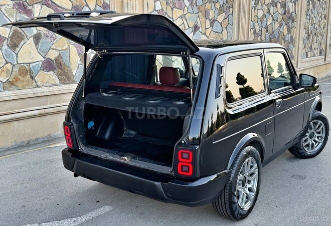 LADA (VAZ) Niva-17
