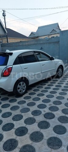 Kia Rio-4