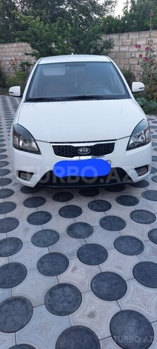 Kia Rio-1