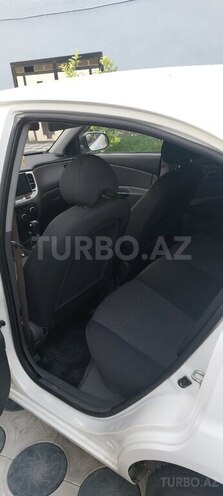 Kia Rio-7