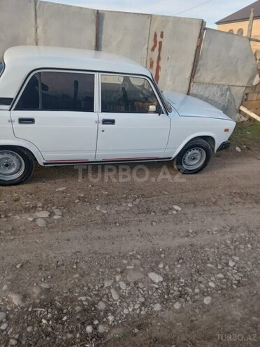 LADA (VAZ) 2107-2