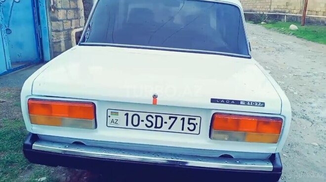 LADA (VAZ) 2107-5