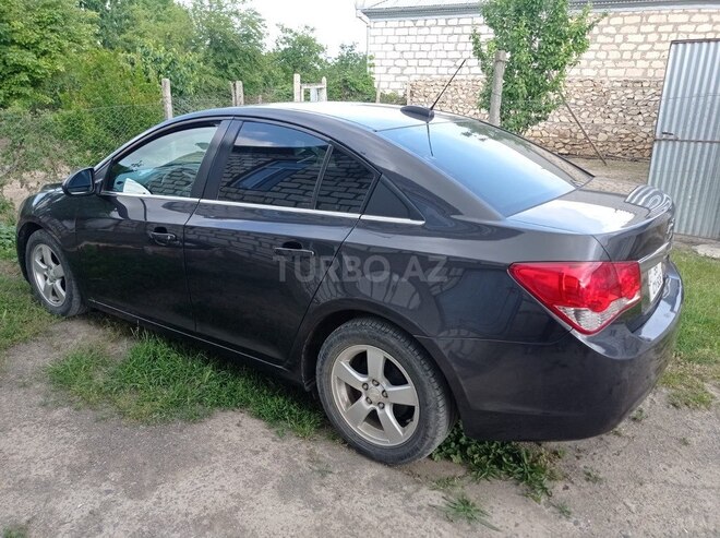 Chevrolet Cruze-3