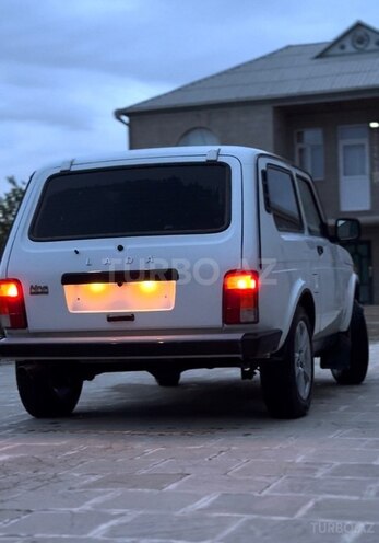 LADA (VAZ) Niva-2